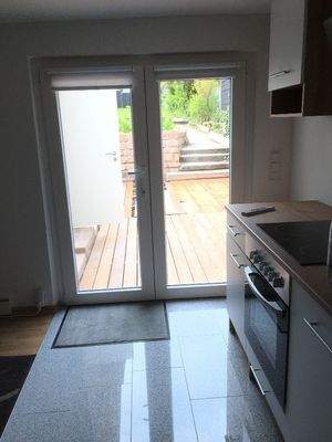 Hinterhaus - Einbauküche-Ausgang Terrasse