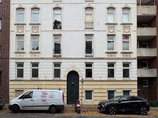 Hausansicht von der Straße aus