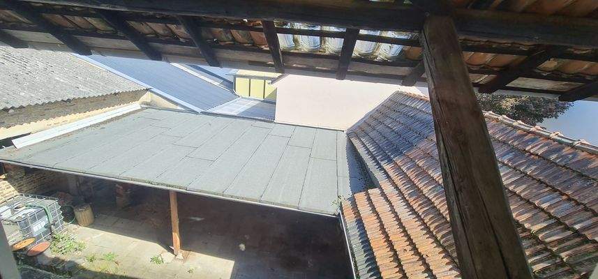 Blick auf Hof (2).jpg