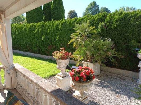 gepflegter Garten.jpg