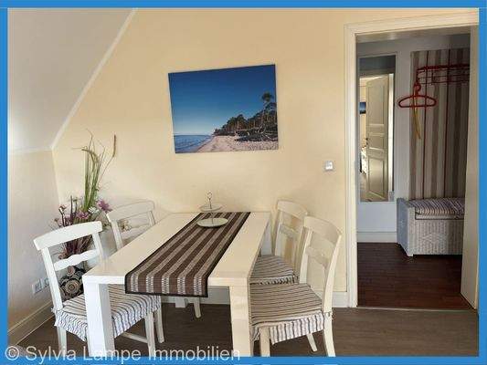 Essbereich im Wohnzimmer