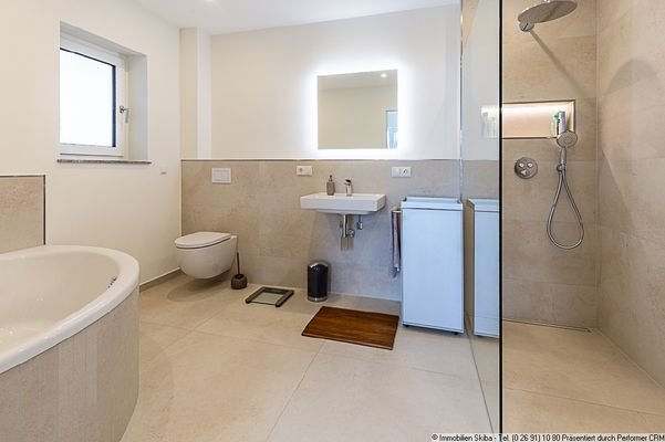 Badezimmer 1