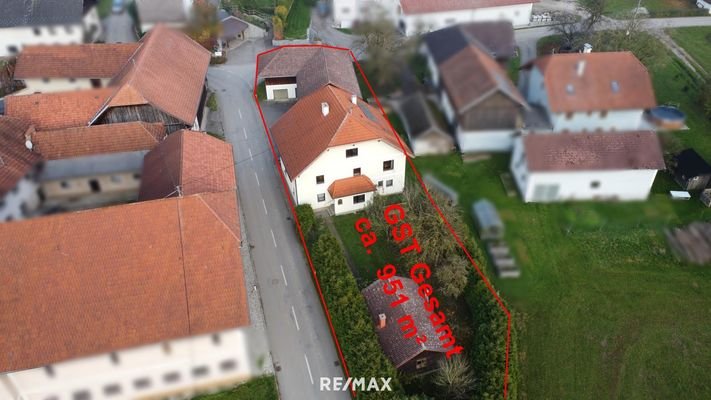 43 Drohne Grundstück Wohnhaus und Nebengebäude