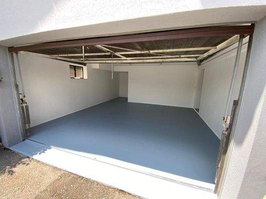 Doppelgarage im Haus