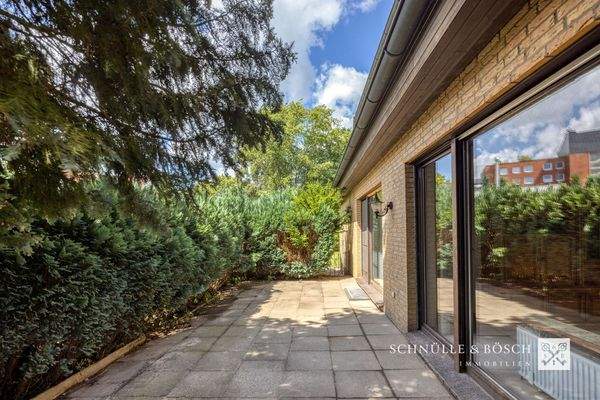 Terrasse am Wohnzimmer mit Süd-Ausrichtung