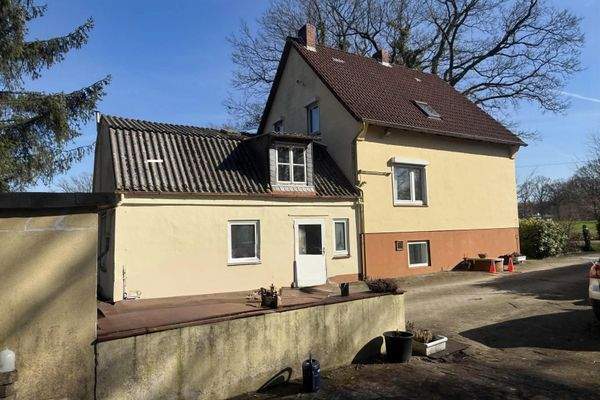 Zugang zum Nebengebäude