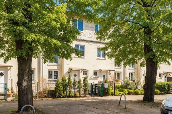 Haus Ansicht (Sommer - Visualisierung)