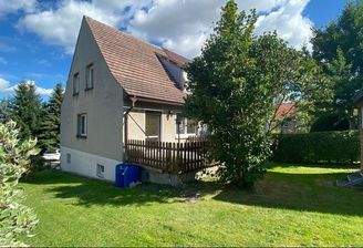 Seiten- und Rückansicht