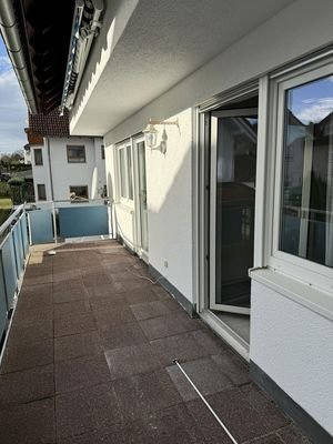 2 Ausgänge auf Balkon