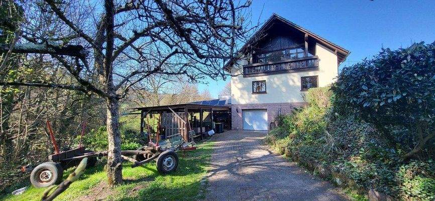 SCHÖNE IMMOBILIE IM NATURIDYLL