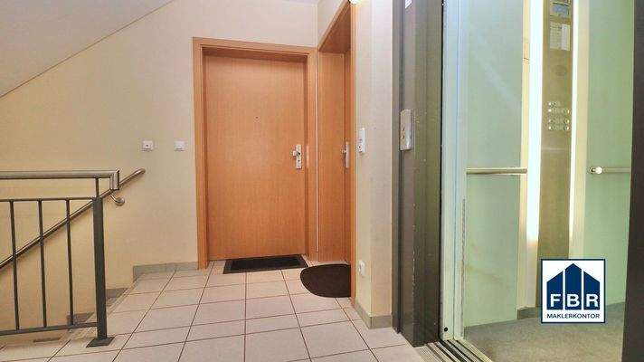 Fahrstuhl zum Keller