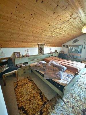 Schlafzimmer (3).jpg