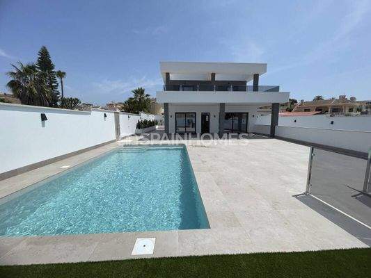 New Houses with Private Pool in Ciudad Quesada