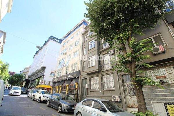 Fully Renovated Furnished 5-Storey Building in Istanbul Fatih