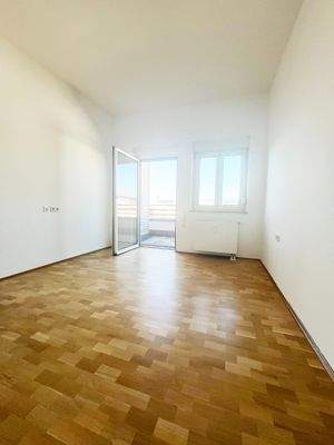 Arbeits-/ Gäsezimmer