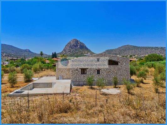 f01a4b0e580e4c799ce37f0713195396-original