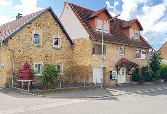 Außenansicht beide Häuser