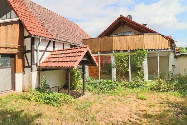 Toller Garten - der wieder Pflege benötigt