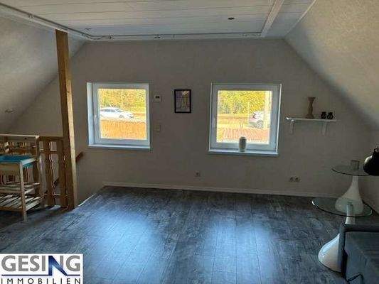 Zugang zum Wohnzimmer im Dachgeschoss