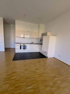 Moderne Küche mit Parkett