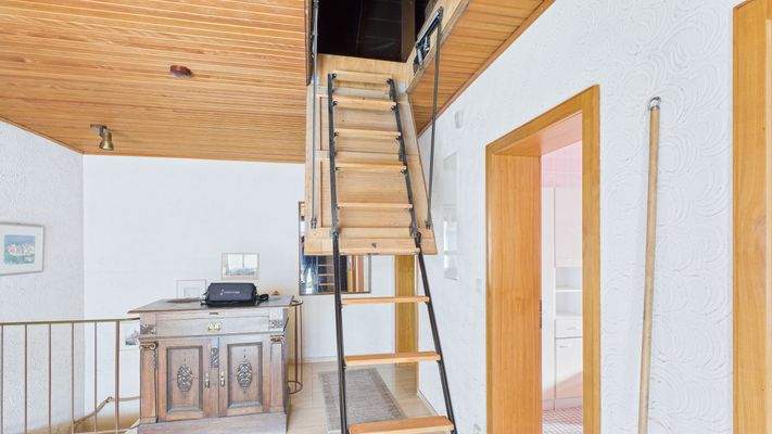 CAM03143G0-PR0189-STILL004