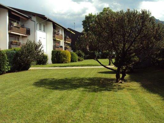 gepflegte Gartenanlage