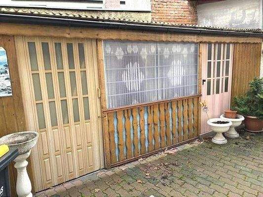 überdachte Terrasse