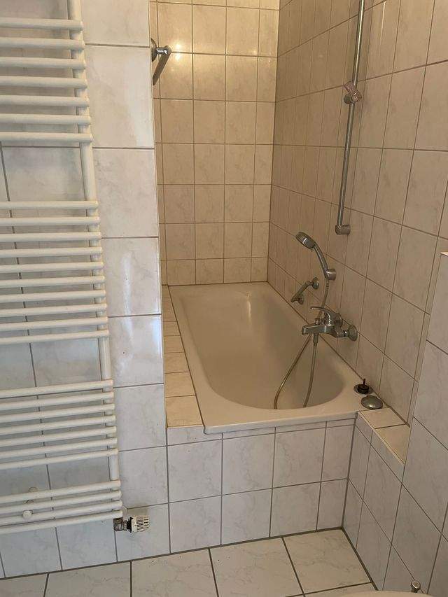 Sehr schöne 3-Zimmer-Wohnung mit Balkon im Ostviertel, Nähe Schillerwiesen - Foto 2