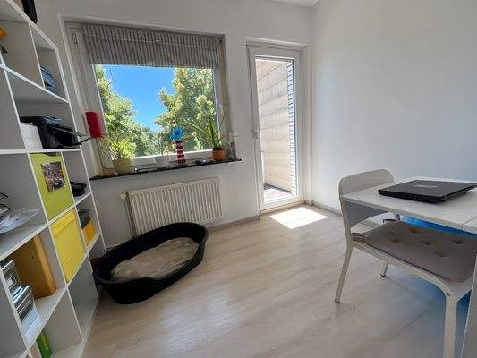 OG - Balkonzimmer/ Homeoffice