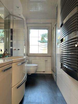 Duschbad im EG (Hochparterre)