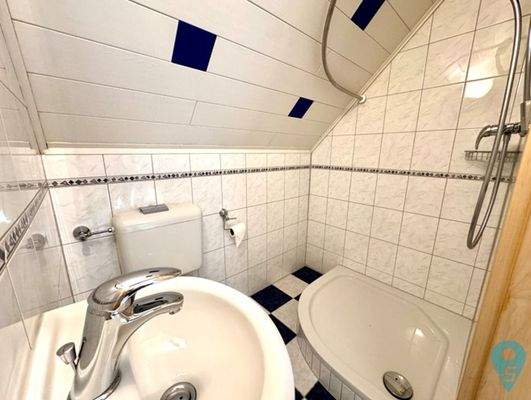 DHH-Schrollbach-Innenansicht-DG-Dusch-WC