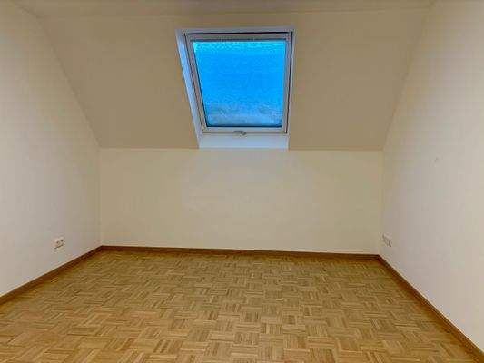 Zimmer 3 | Eingang rechts