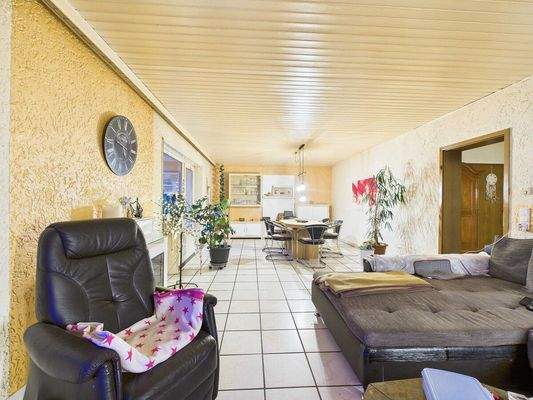 Attraktives Mehrfamilienhaus in VK-Röchlinghöhe