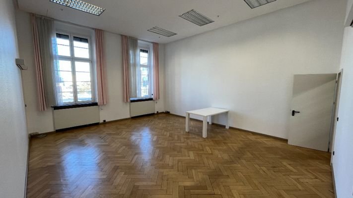 Büro M12-5