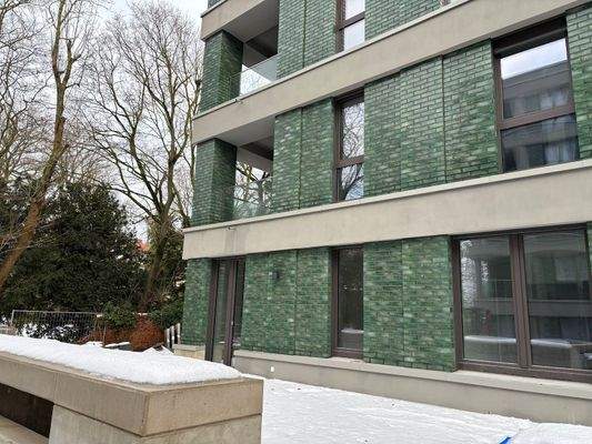 Ansicht mit Terrasse