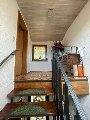 DG: Treppenhaus (Weitwinkelaufnahme)