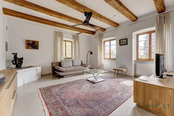 Helles Wohnzimmer Wohnung 3