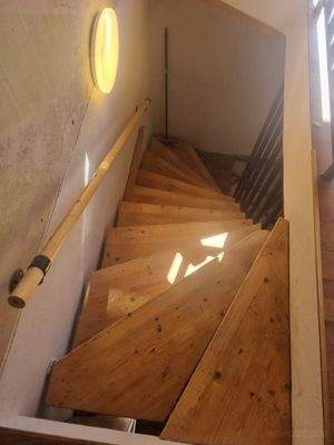 IMG-20251126-WA0008 Treppe