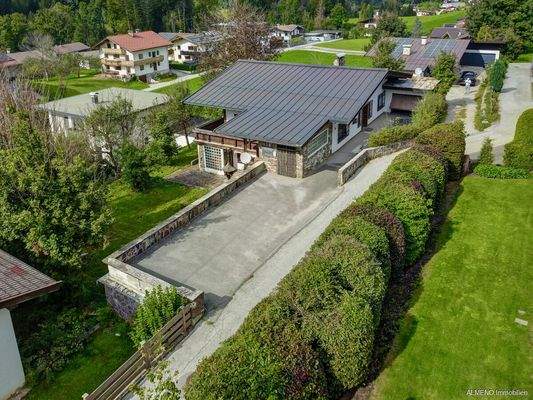 Sonniges ruhiges Grundstück mit Altbestand (6)