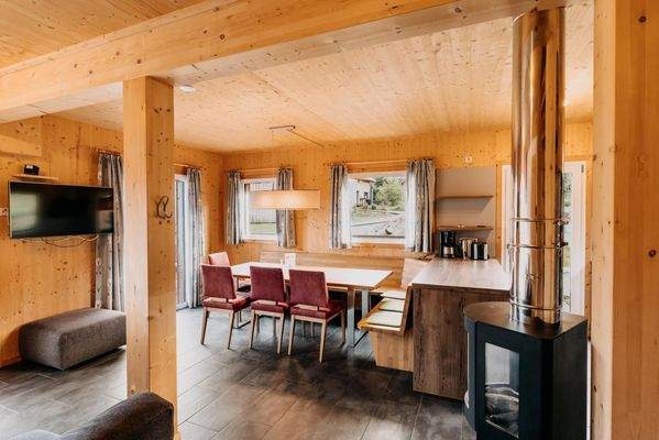 Schönes, großes Wohn-Esszimmer