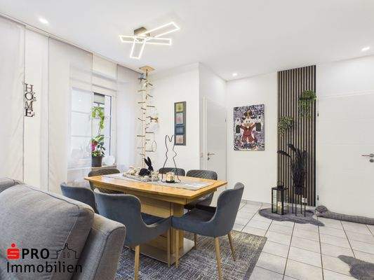 Wohn- und Essbereich