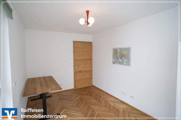 Büro / Kinderzimmer