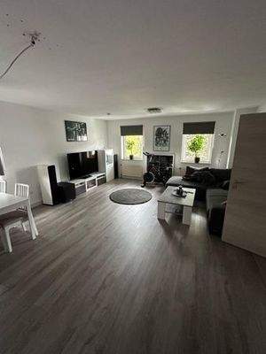 Beispiel Wohn-/Esszimmer Wohnung