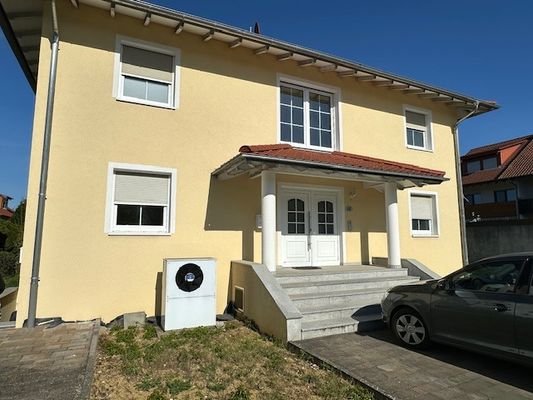 13) Haus Frontansicht