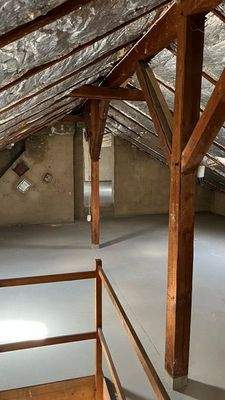 Spitzboden-Abstellraum