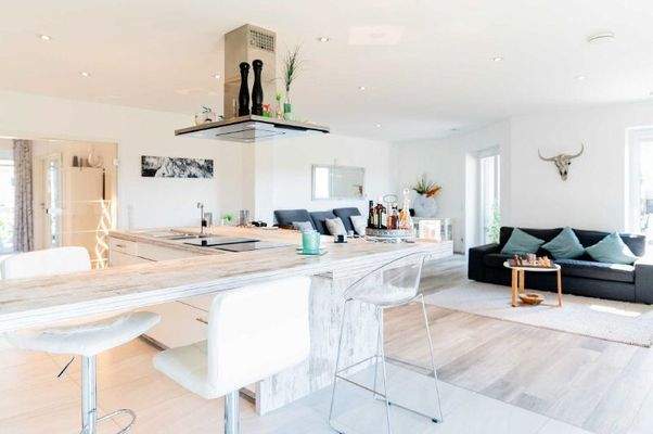 18 Küchen mit Wohnen