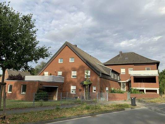 Strassenansicht Vermietungsobjekte