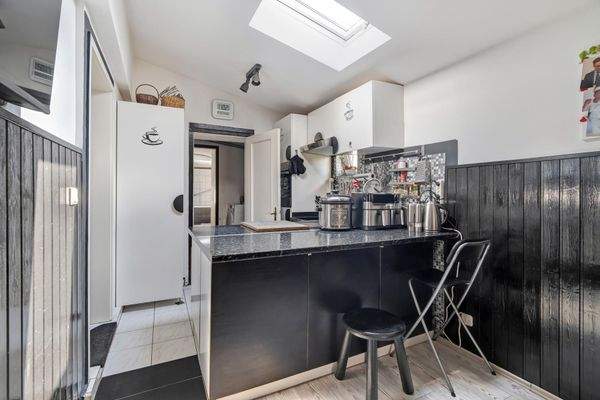 Einbauküche mit Insel