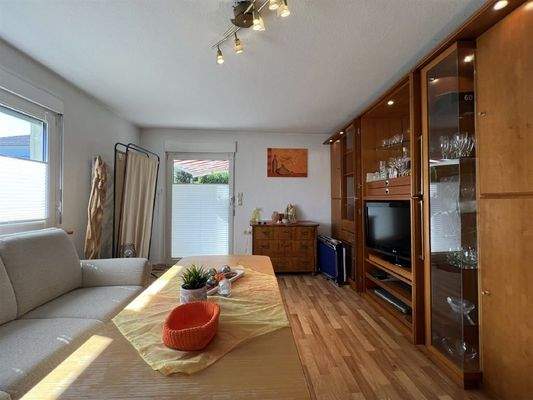 Wohnbereich mit Zugang zu Ihrer Sonnenterrasse und