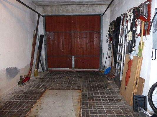 Garage 2